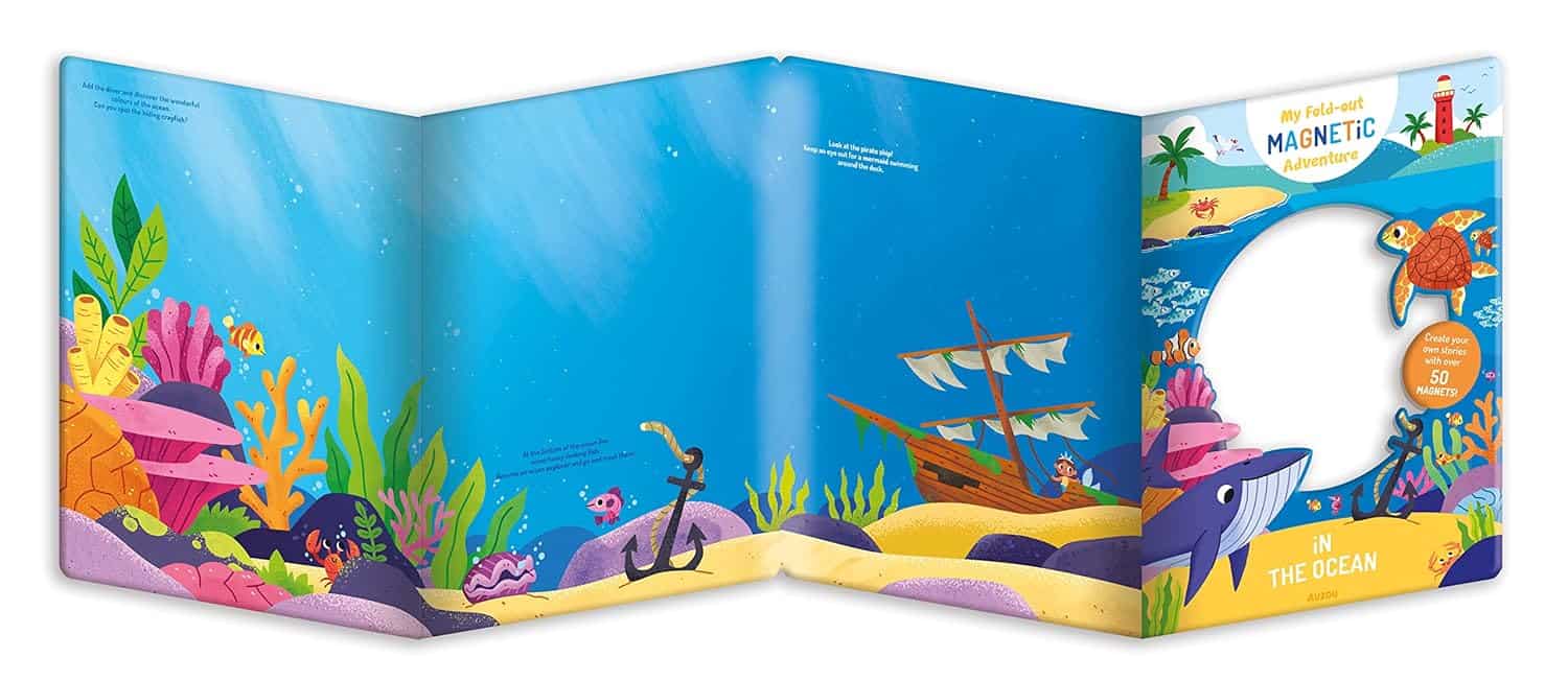 In the ocean: My Fold-Out Magnetic Adventure - The English Book